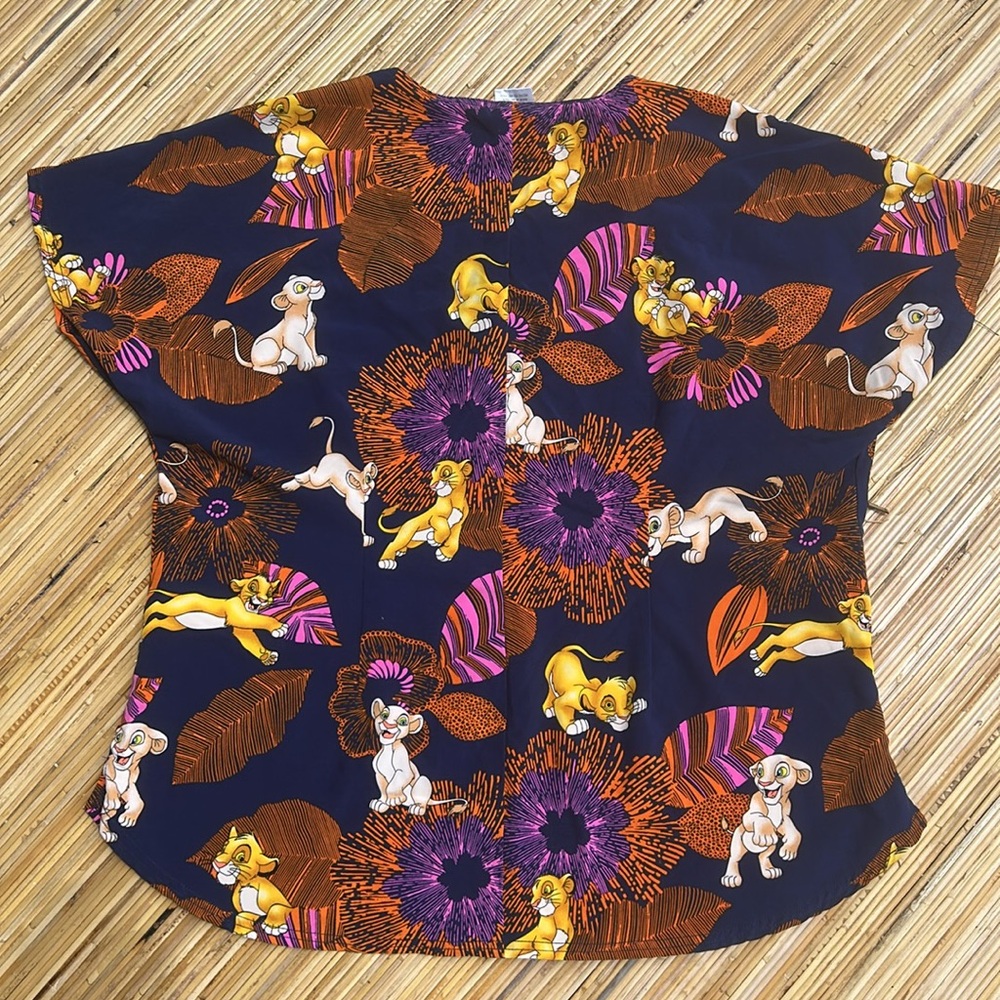 Disney Lion King Tooniforms - Nala And Simba Scrub Top - Picture 8 of 8